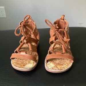Osh Kosh Bgosh Girls Gladiator Sandal with Star Lace Detail size 7